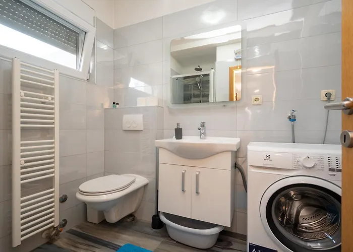 House With A Parking Space - 11744 扎达尔