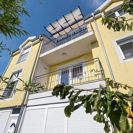 Prázdninový dům House With A Parking Space - 11744 *