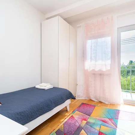 Prázdninový dům House With A Parking Space - 11744 *